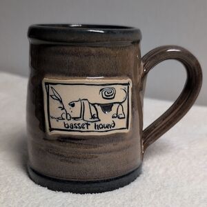 Deneen Pottery Mike Mc Cartney Handmade Brown Basset Hound Mug 1998
